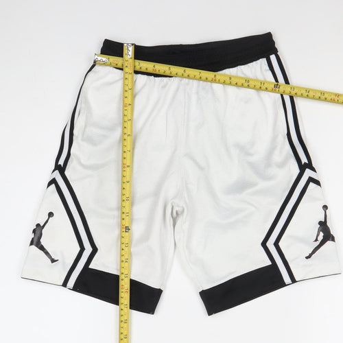 Jordan Boys White Black Dri-FIT Athletic Basketball Shorts 10-12 Years