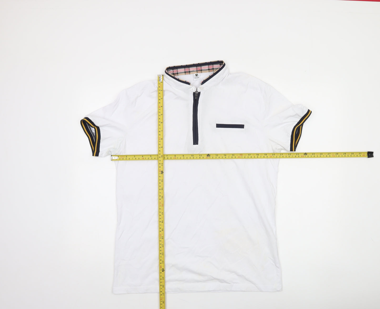 Tank Jeans Men's White L Collared Half Zip Short Sleeve T-Shirt