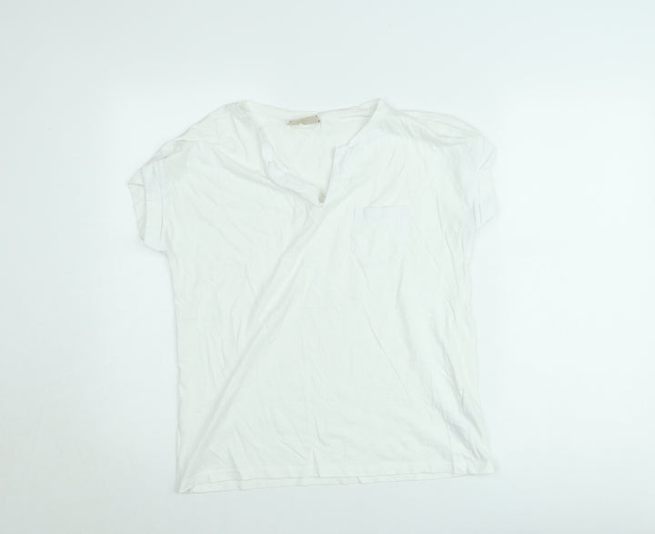 FREE/QUENT Women's White Basic V-Neck Short Sleeve T-Shirt M