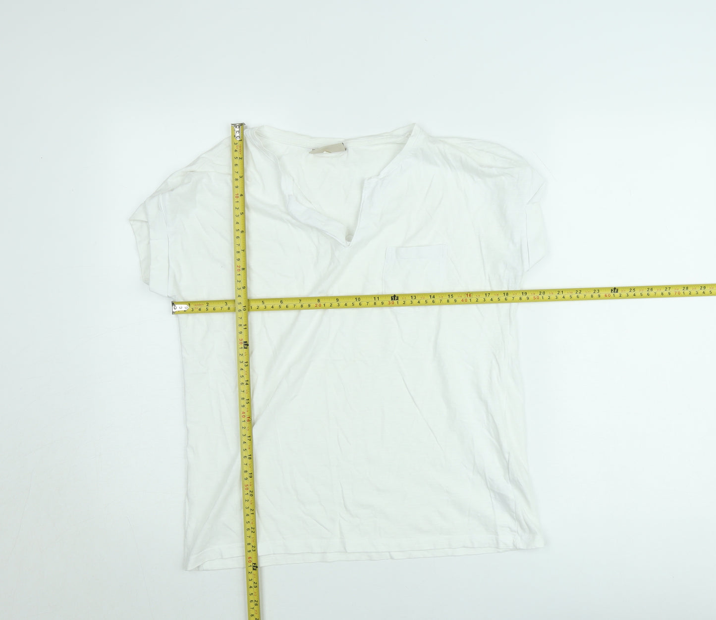 FREE/QUENT Women's White Basic V-Neck Short Sleeve T-Shirt M