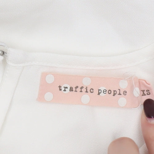 Traffic People Women’s Ivory Balloon Sleeve Embroidered Blouse XS