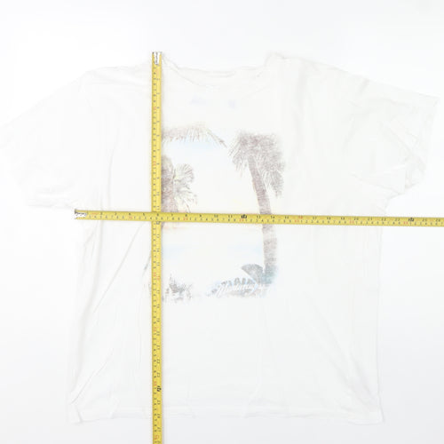 Mantaray Men’s White Medium Cotton Beach Graphic T-Shirt