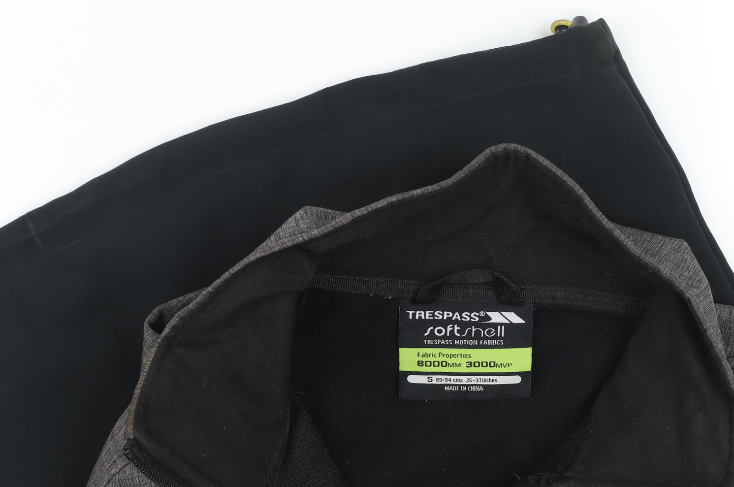 Trespass Mens Black Softshell Waterproof Mid-Length Jacket Size S 35-37"