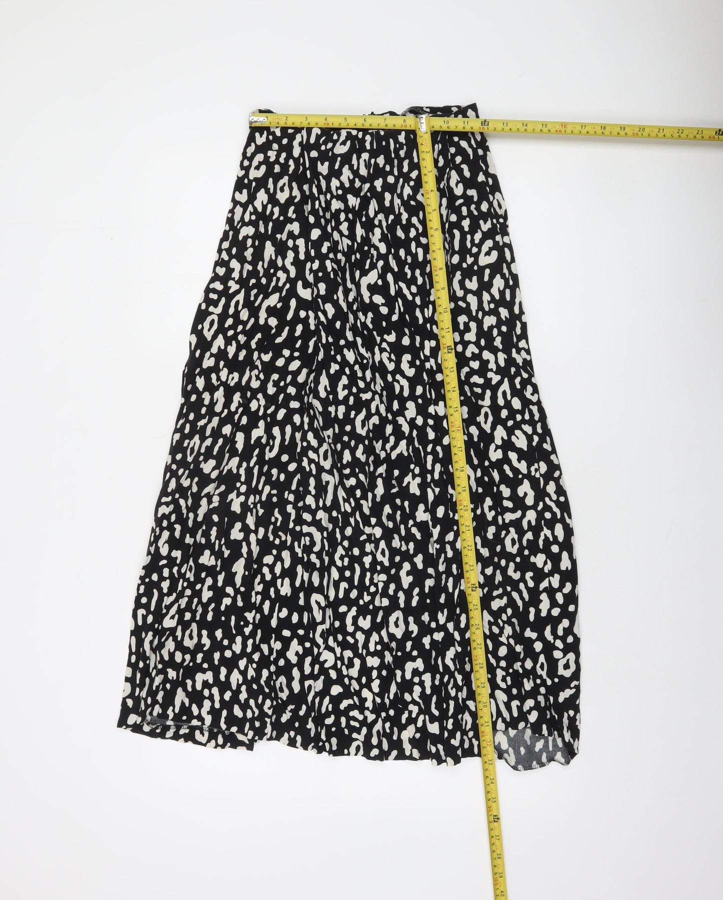 Zara Women’s Black Animal Print Pleated Midi Skirt Size 8