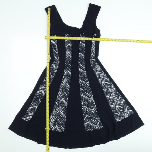 Connected Apparel Women's Black Chevron Fit & Flare Dress Size 6
