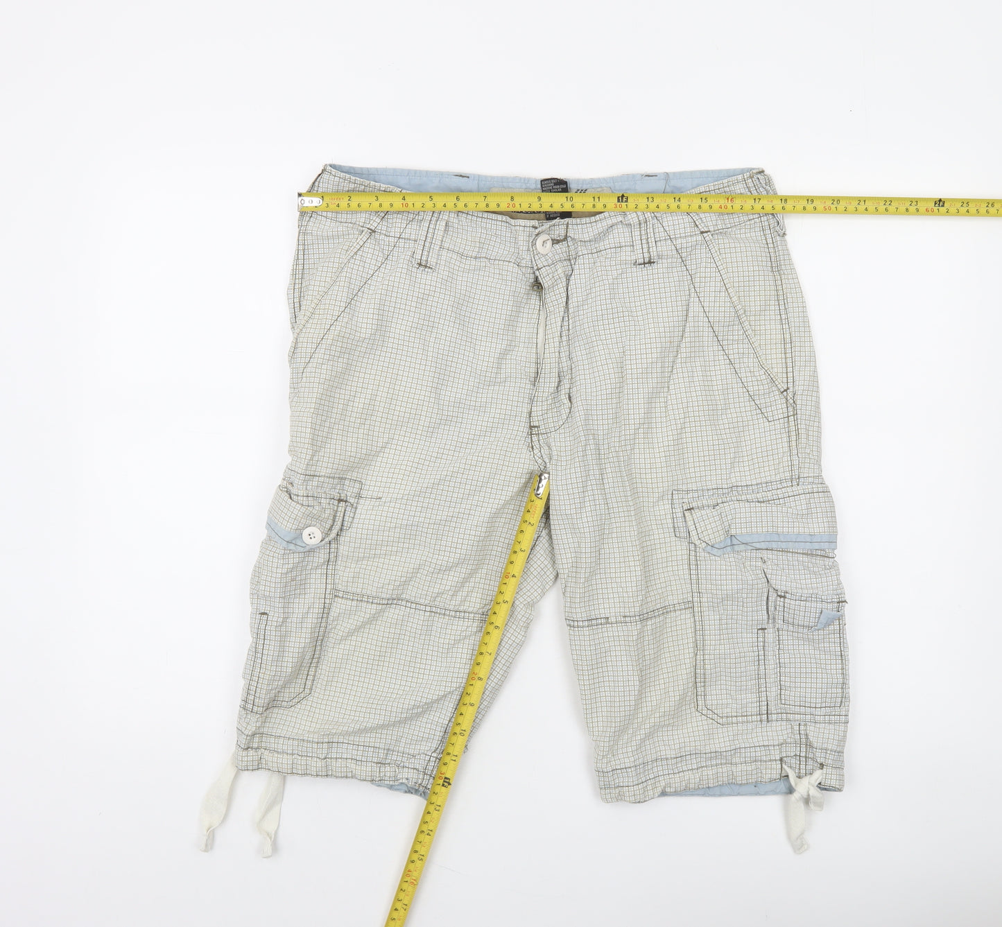 WearFirst Men's Beige Check Cargo Shorts Size 34 Cotton Blend