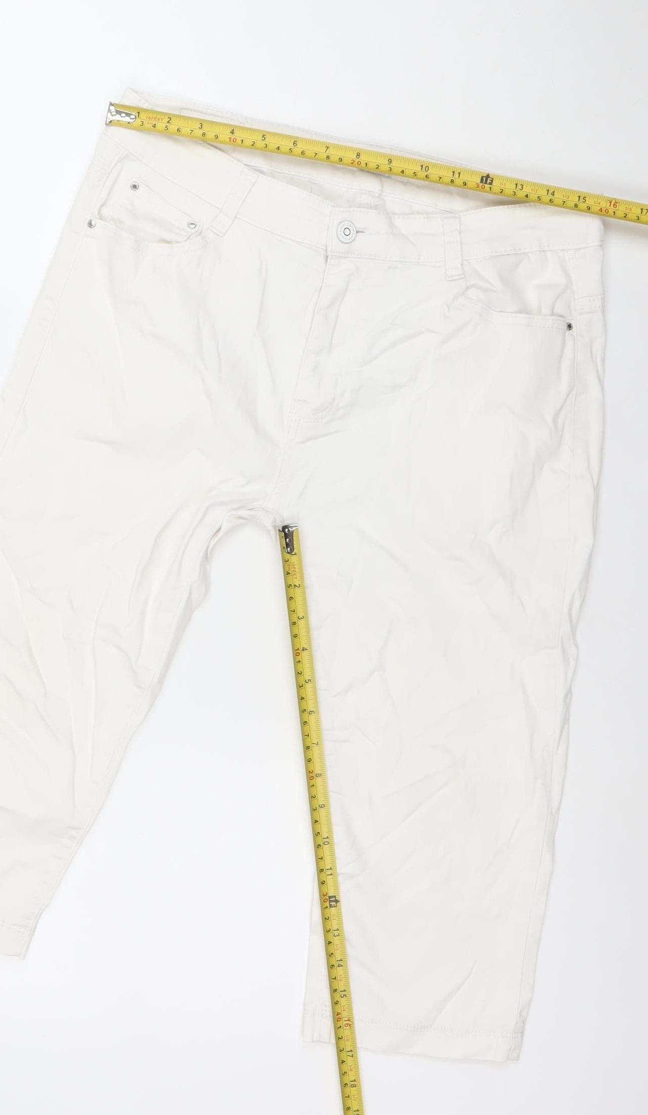 Voggo Women White Capri Jeans Size 14 Stretch Denim