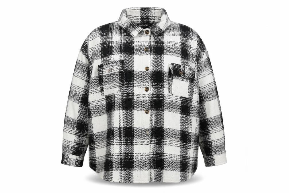 Front view of Boohoo Women Black Checked Flannel Button-Up Shirt, size 18
