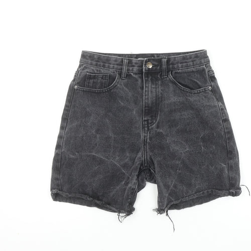 PrettyLittleThing Women’s Black Acid Wash Cut-Off Denim Shorts Size 8