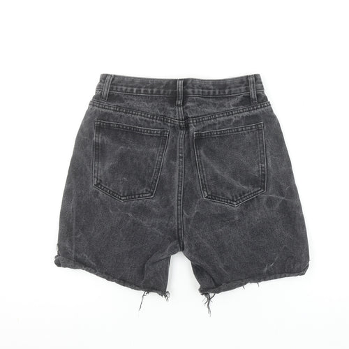 PrettyLittleThing Women’s Black Acid Wash Cut-Off Denim Shorts Size 8