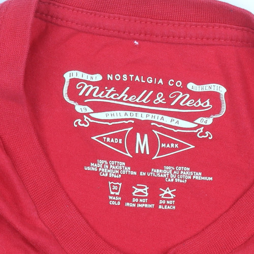 Mitchell & Ness Men's Red Toronto Raptors Graphic T-Shirt Size M