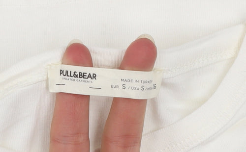 Pull & Bear Women's White Cropped Graphic T-Shirt Size S