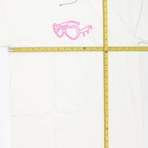 I Saw It First Women’s White Love Island Small Graphic T-Shirt Dress