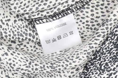 Eden & Rose Women's Black Animal Print Long Sleeve Button-Up Shirt Size 14