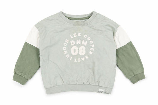 Front view of Lee Cooper unisex baby green long sleeve cotton pullover t-shirt 9-12m