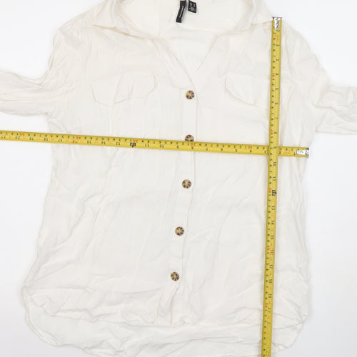 Vero Moda Women’s White Collared Long Sleeve Button-Up Shirt Size M