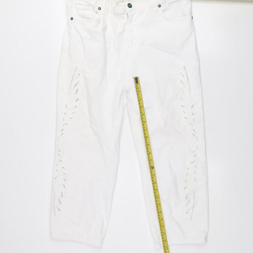 mat. Women's White Embroidered Straight Jeans Size L