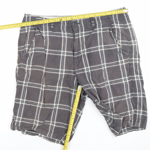 American Eagle Men's Grey Check Chino Shorts Size 34 Regular Fit