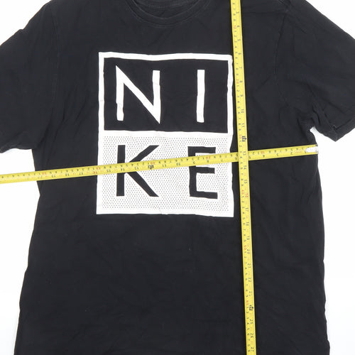 Nike Men's Black XL Athletic Fit Sports Graphic T-Shirt