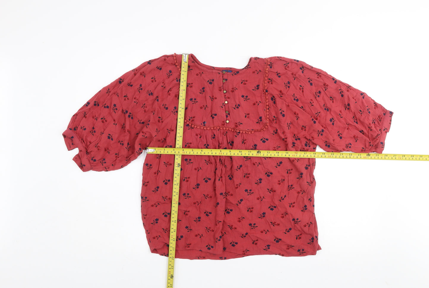 Fame Forever Womens Red Floral Peasant Blouse Size S 3/4 Sleeve