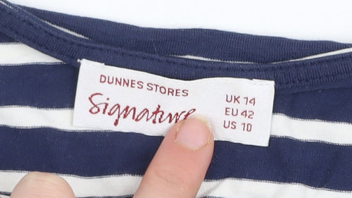 Dunnes Stores Signature Women's Navy Striped 3/4 Sleeve Top Size 14