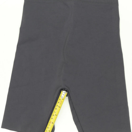 ATIR Womens Black Biker Activewear Shorts Size S Stretch Slim Fit