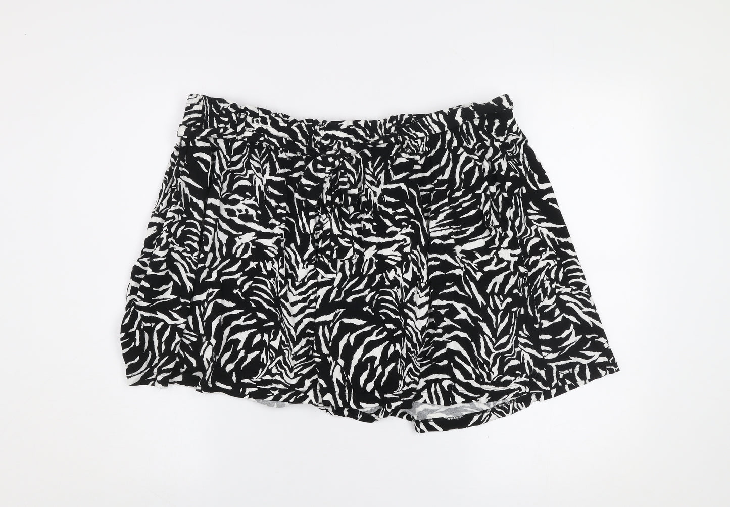 F&F Women Black Animal Print Jersey Shorts Size 20