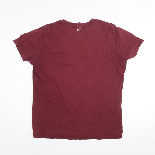 Chunk Men's Red Funny Graphic Print Cotton T-Shirt Size L