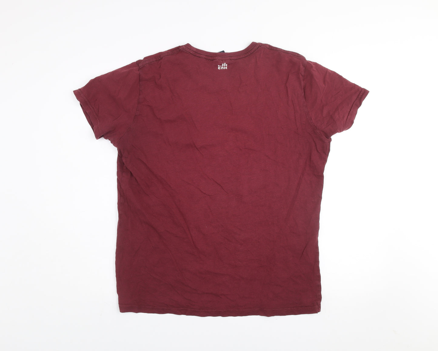 Chunk Men's Red Funny Graphic Print Cotton T-Shirt Size L