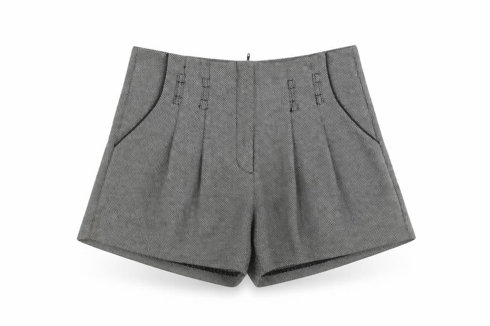A|wear Women Grey Pleated Chino Shorts Size 10
