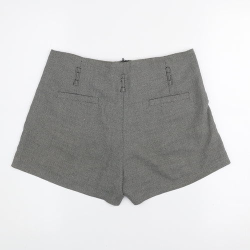 A|wear Women Grey Pleated Chino Shorts Size 10