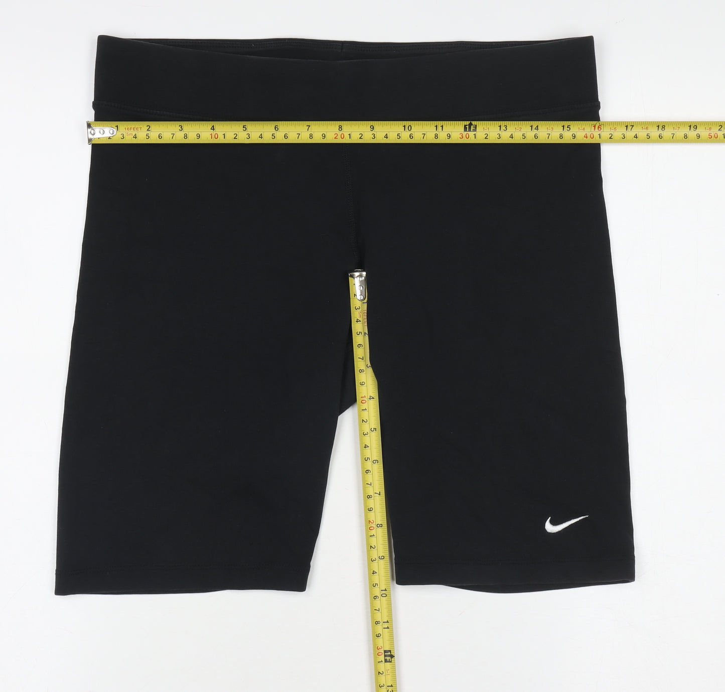 Nike Women's Black Biker Activewear Shorts Size L Stretch Gym Shorts