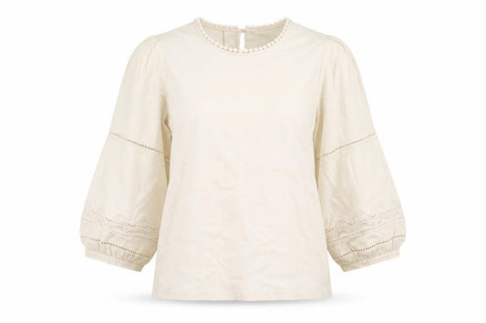 Front view of Gallery Women’s Ivory 3/4 Sleeve Tunic Blouse Medium