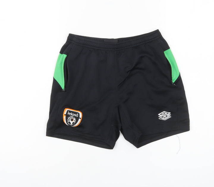 Umbro Boys Black Ireland Athletic Football Shorts Size 146cm