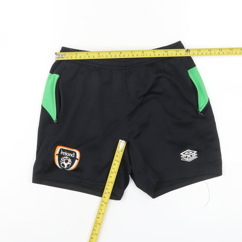 Umbro Boys Black Ireland Athletic Football Shorts Size 146cm