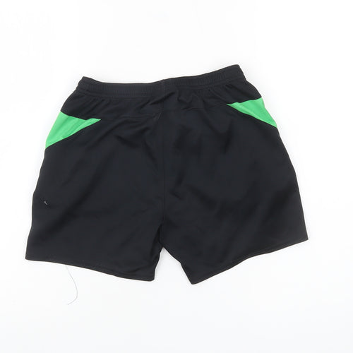 Umbro Boys Black Ireland Athletic Football Shorts Size 146cm