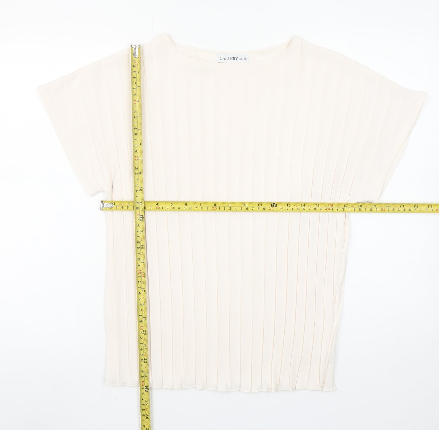 Gallery Women’s Ivory XS Basic Pleated Short Sleeve Blouse