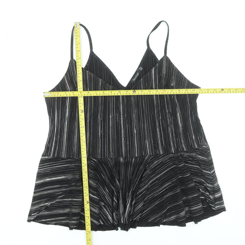 Boohoo Women’s Black Striped V-Neck Plus Size 24 Camisole Top