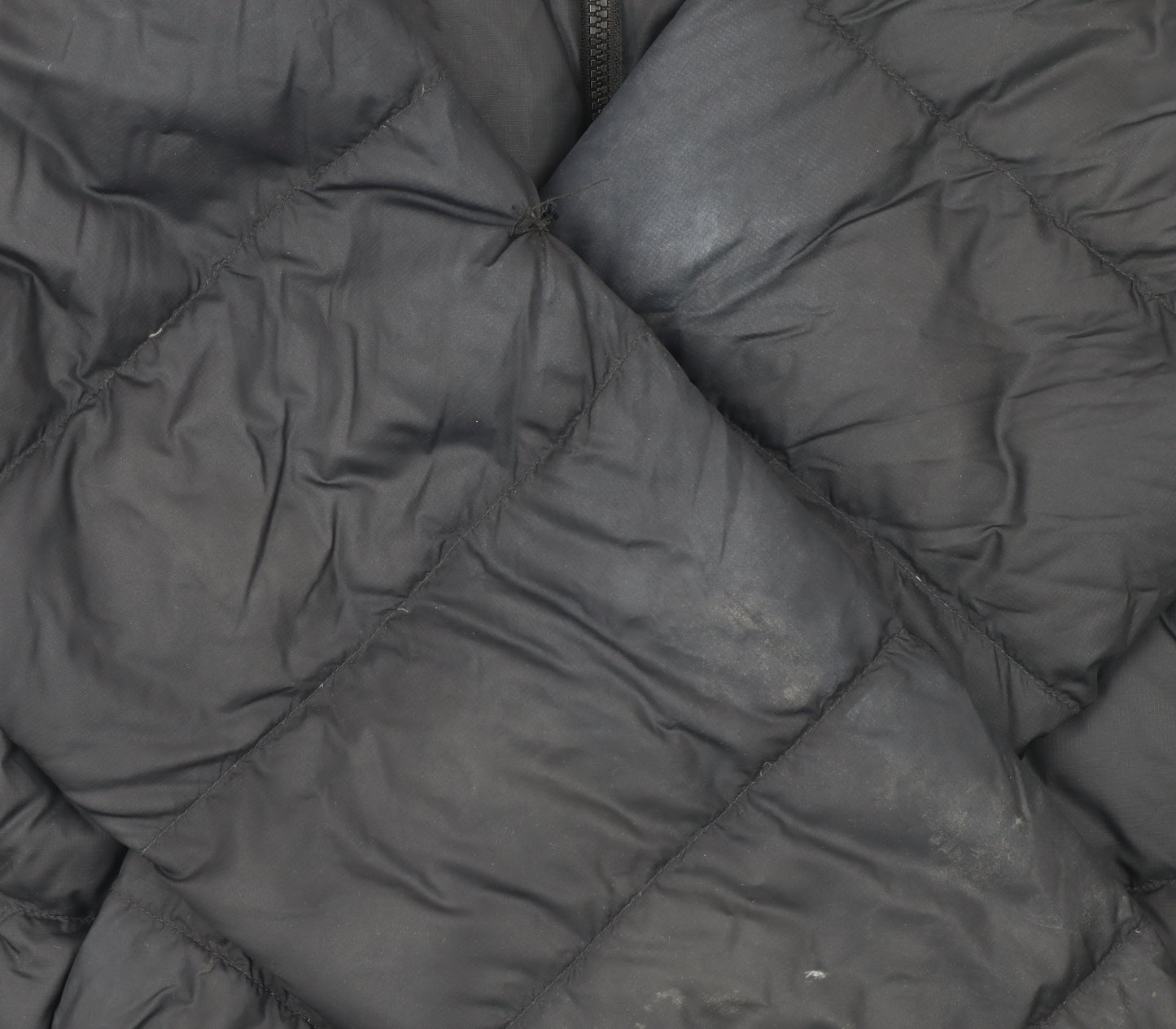 The North Face Men's Black Medium Down Puffer Jacket Winter Outdoor Coat