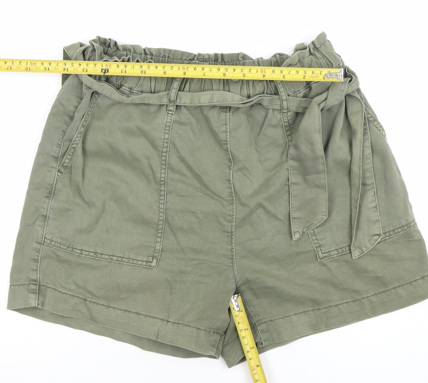 Dunnes Women Green Paperbag Belted Shorts Size S