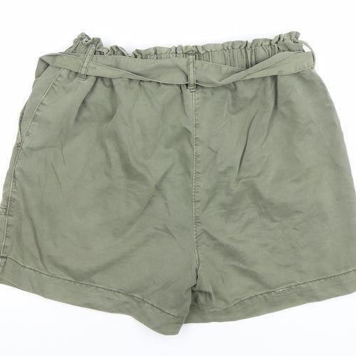 Dunnes Women Green Paperbag Belted Shorts Size S
