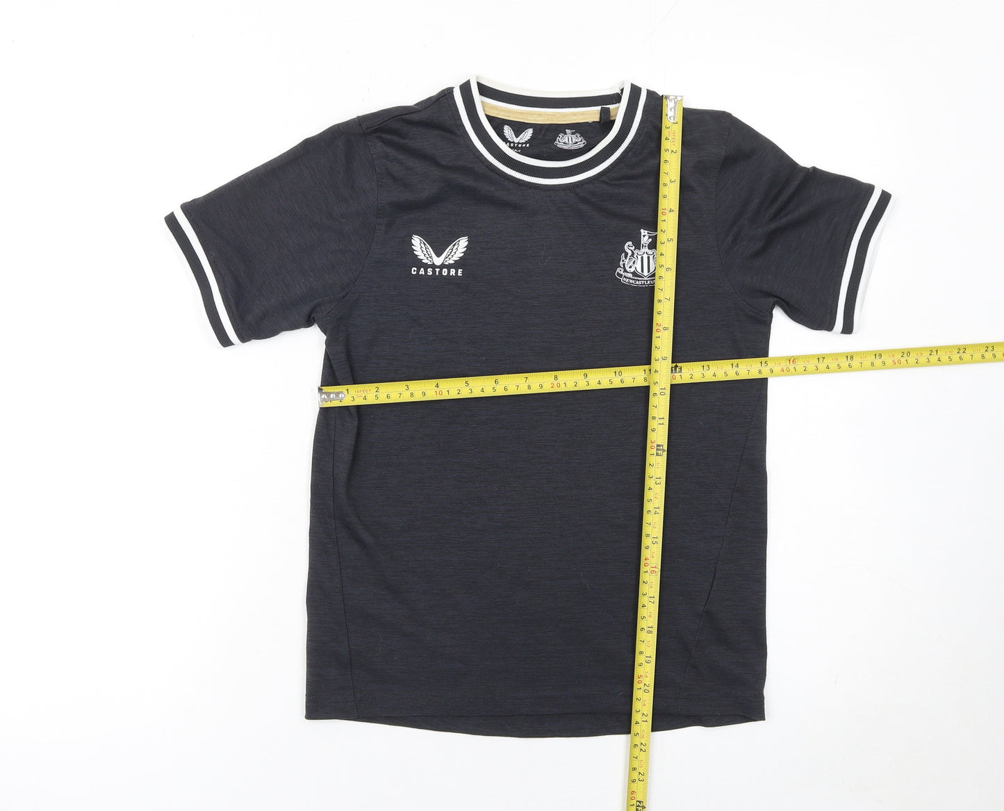 Castore Boys Black Newcastle United Short Sleeve T-Shirt M