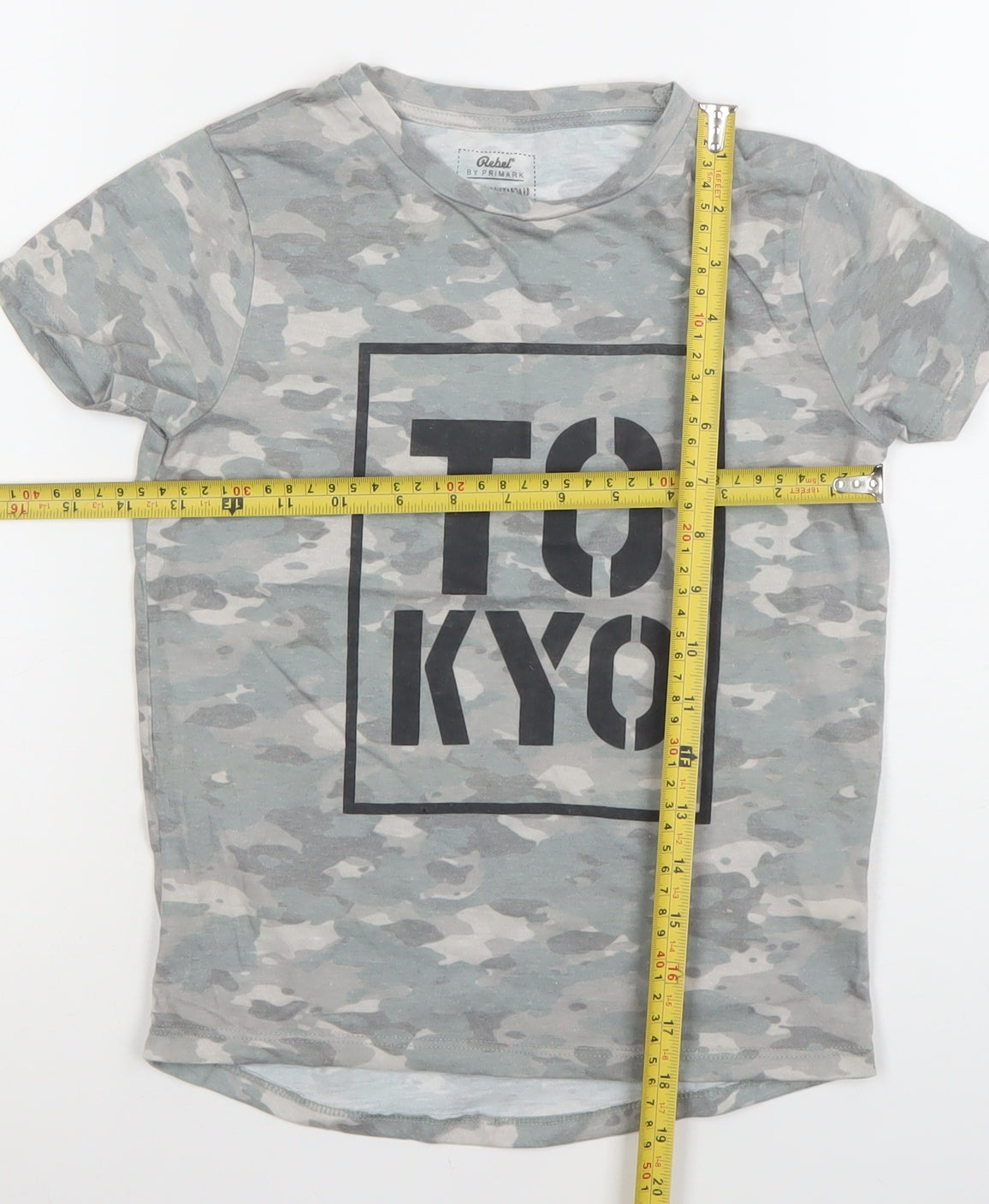Primark Boys Grey Camouflage Tokyo Print T-Shirt 7 Years Short Sleeve