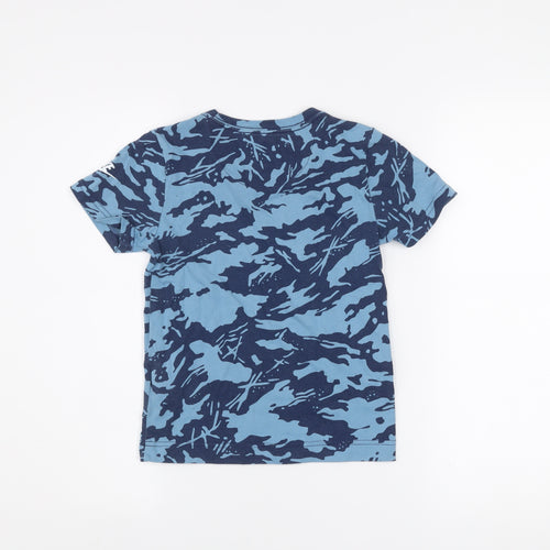 Nike Boys Blue Camouflage Logo T-Shirt 6-7 Years Short Sleeve Cotton Blend