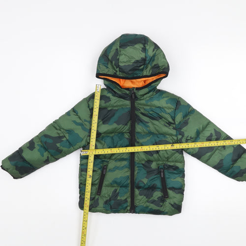 Primark Boys Green Camouflage Hooded Puffer Jacket 4-5 Years