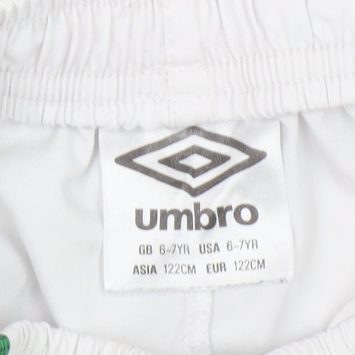 Umbro Boys White 6-7 Years Athletic Football Shorts Ireland Crest