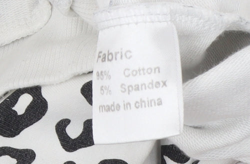 Chic and Discreet Women's White Leopard Print Pullover Sweatshirt Size S