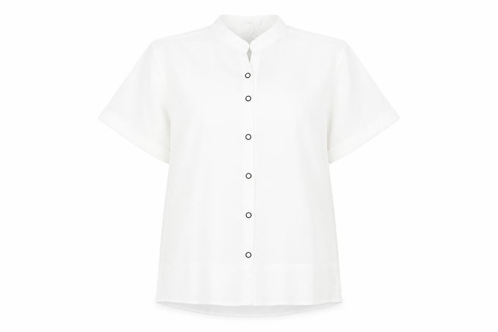 Front view of HYEYI Women's White Short Sleeve Button-Up Shirt Medium