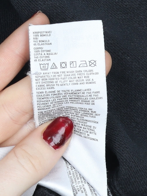 Uniqlo Men Black Graphic Art Crew Neck Sweatshirt Medium