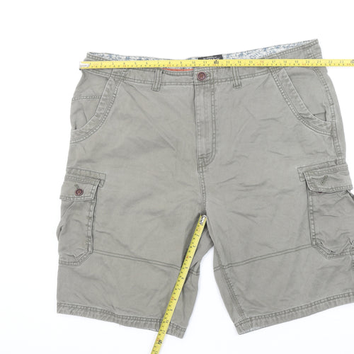 Mantaray Men's Green Cargo Shorts Size 42 Cotton Casual Outdoor